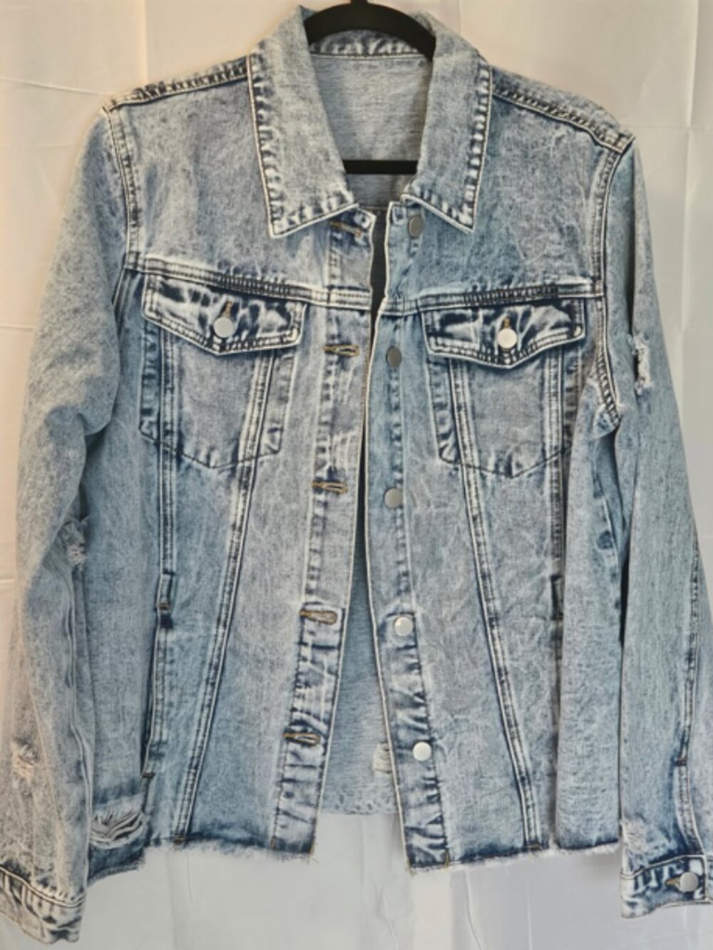 Women’s XL 80s Style Acid Wash Distressed Denim Jacket Raw Hem